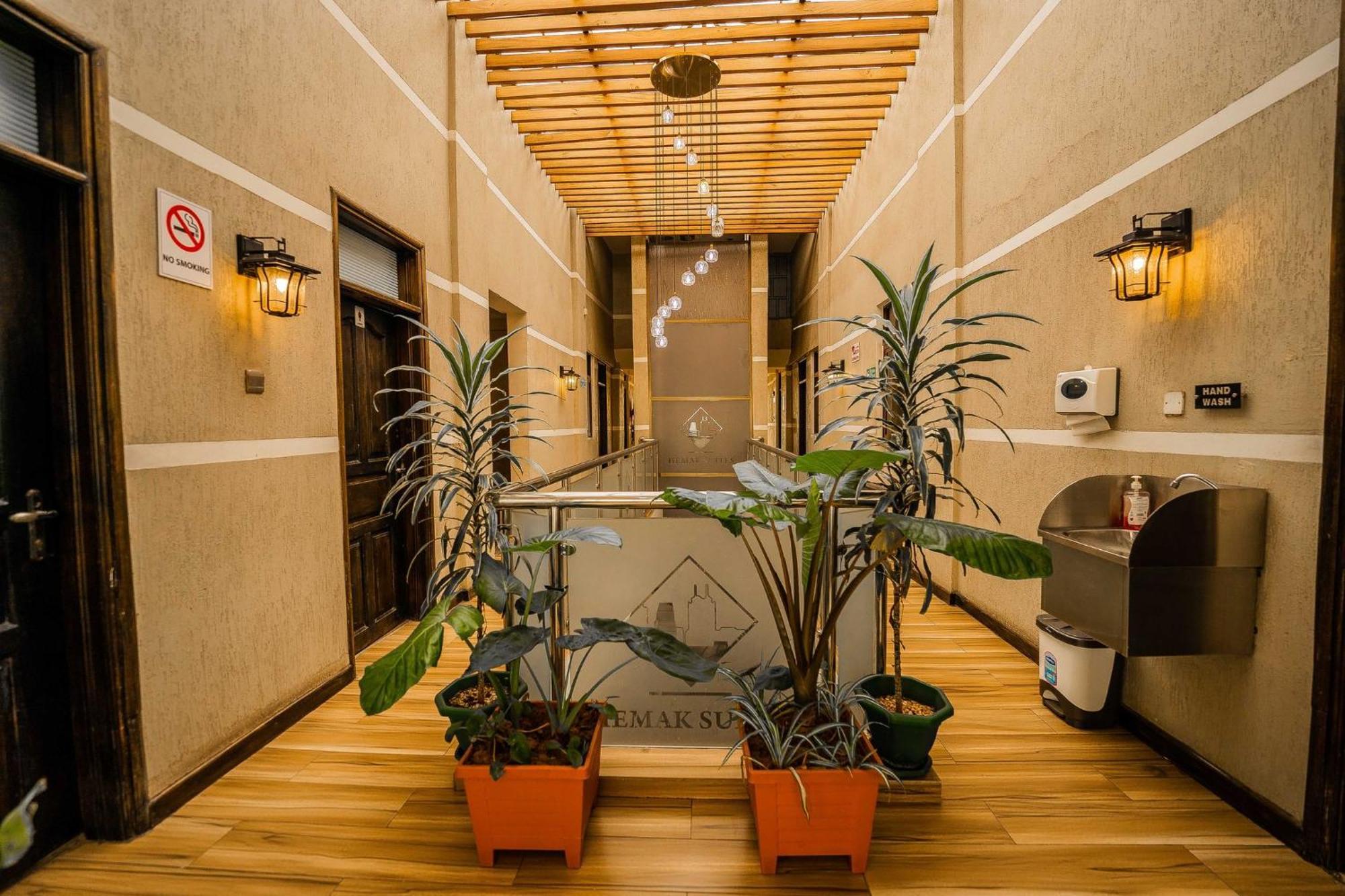 Hemak Suites ナイロビ エクステリア 写真