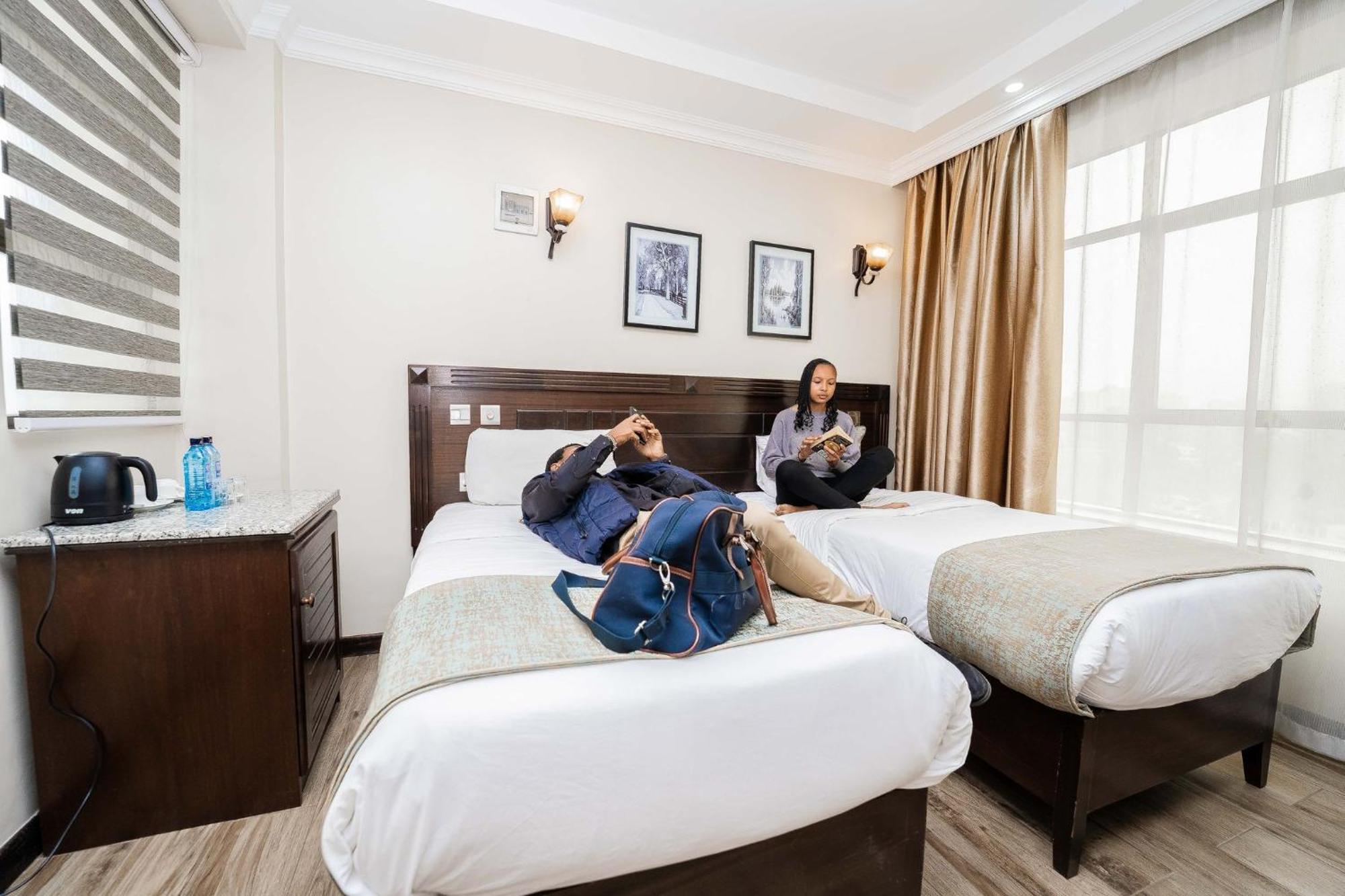 Hemak Suites ナイロビ エクステリア 写真