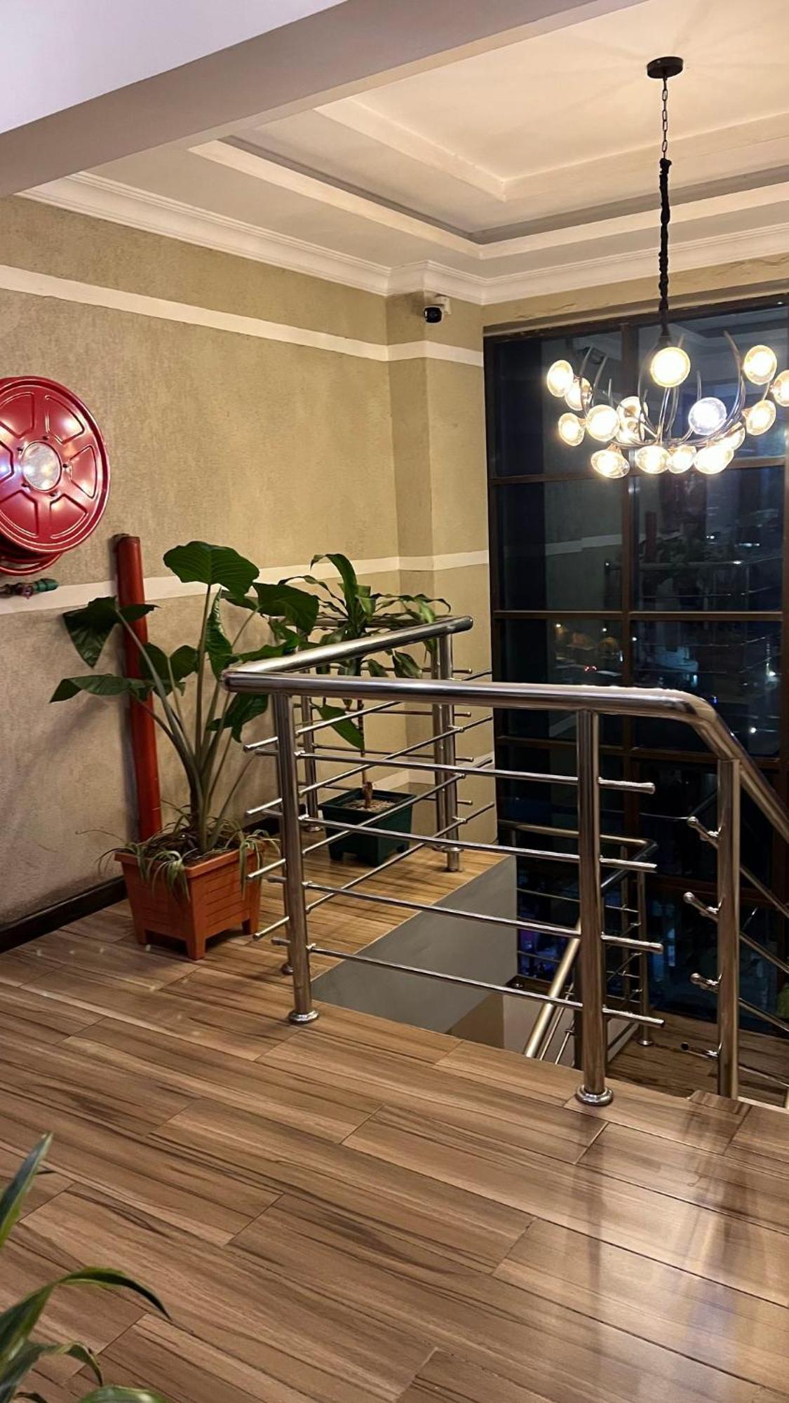 Hemak Suites ナイロビ エクステリア 写真
